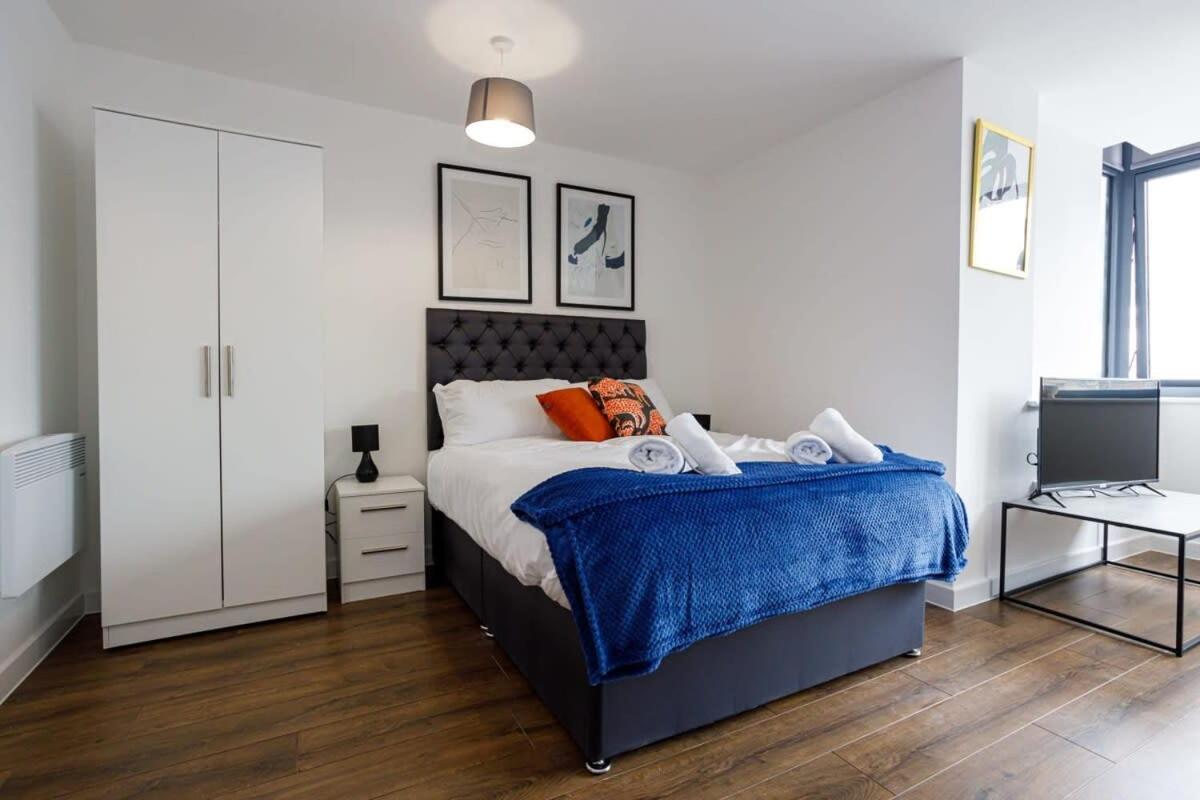 Charming Studio Apartment In Central Ливърпул Екстериор снимка
